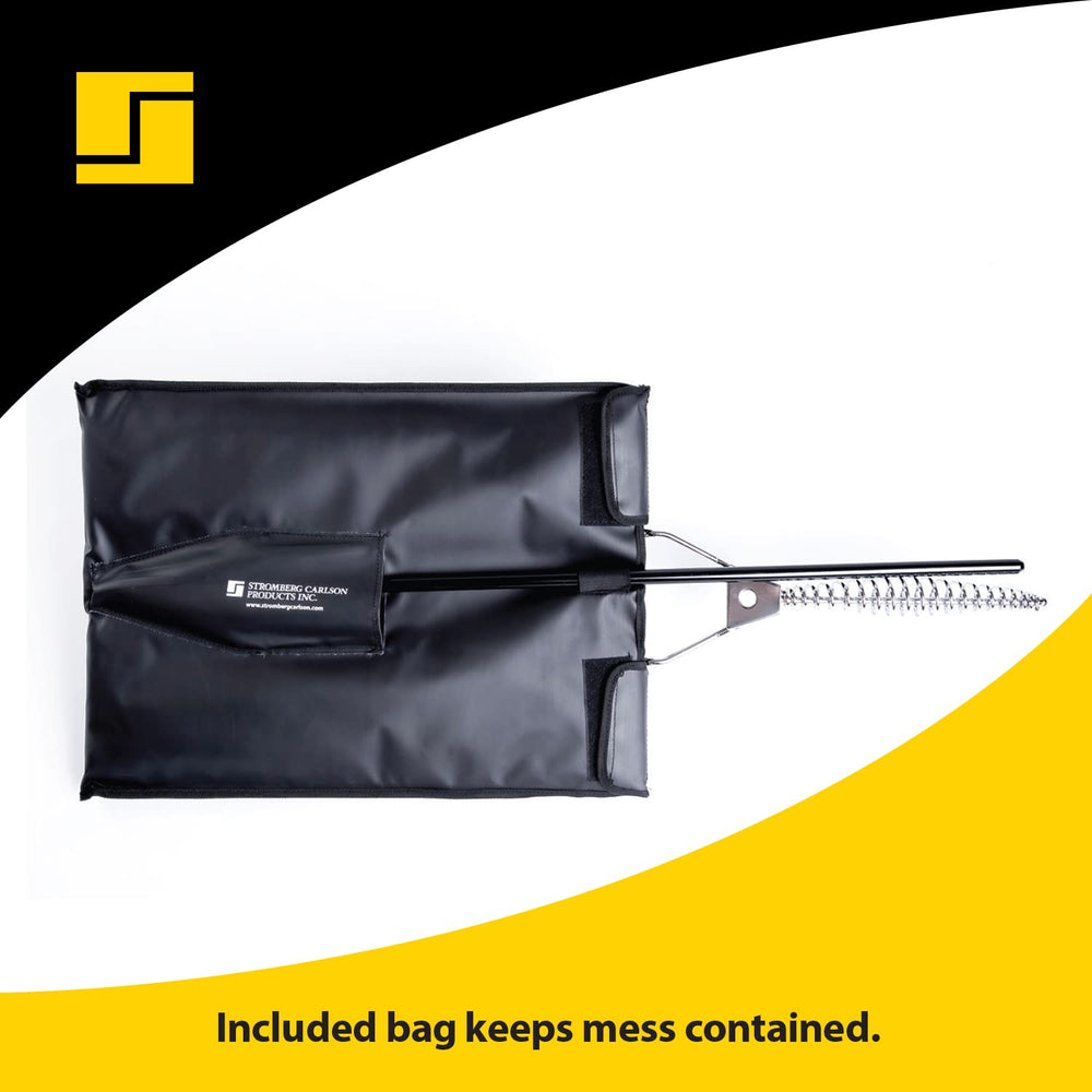 Stromberg Carlson GR-1522 heavy-duty nylon bag keeps gear secure.