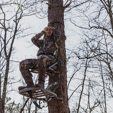 Summit OpenShot SD mossy-oak-seat blends camouflage with Country DNA finish