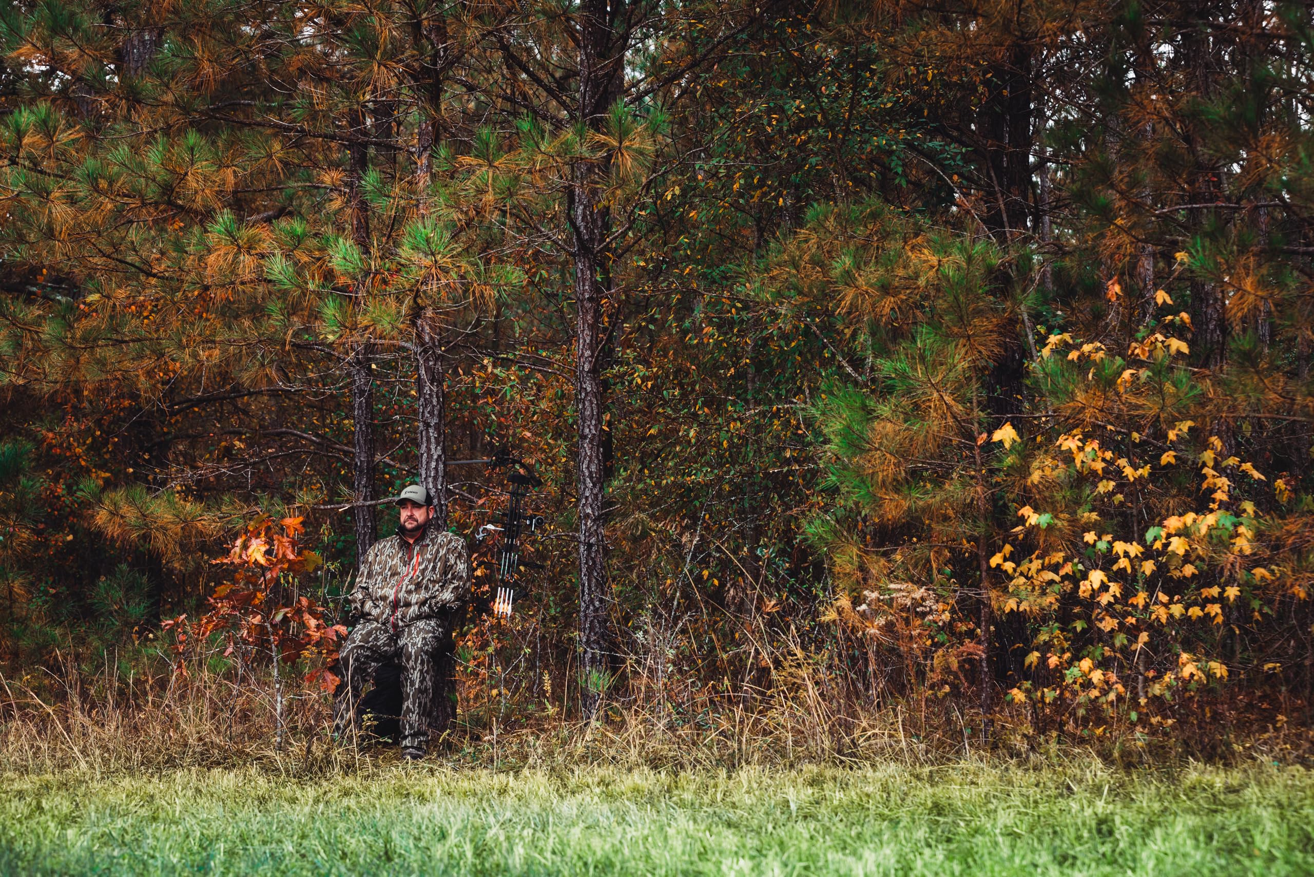 Captain's Chair supports up to 300 pounds for versatile field use.