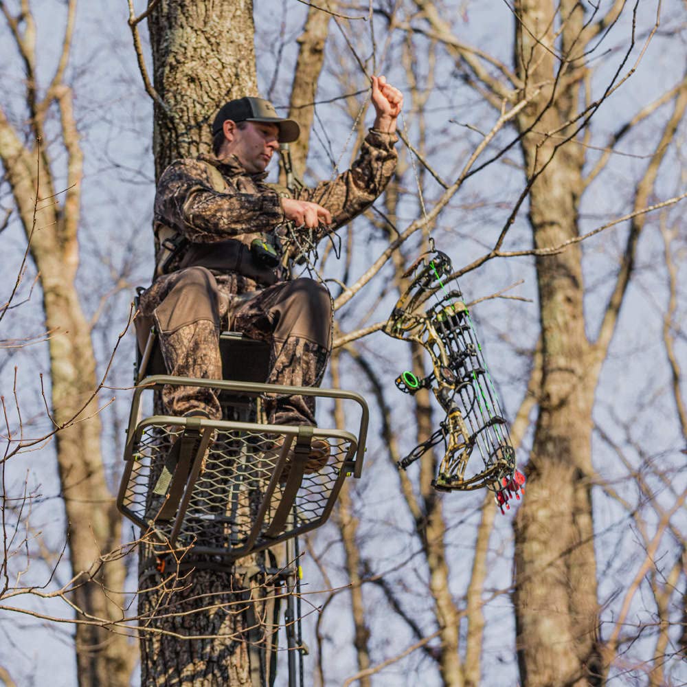 Side view of Summit Treestands Ledge XT hang-on stand