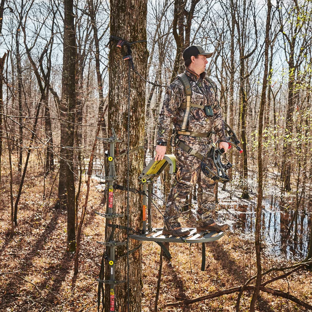 Summit Treestands rugged 30-foot rope supports climbing comfort and safety.