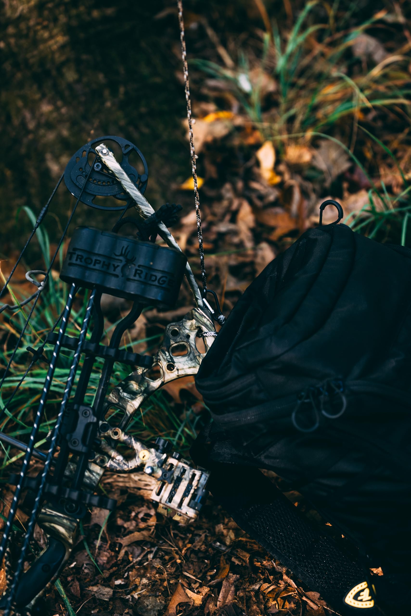 Summit Treestands Ultimate Bow Rope features reflective sections for better visibility at dusk.