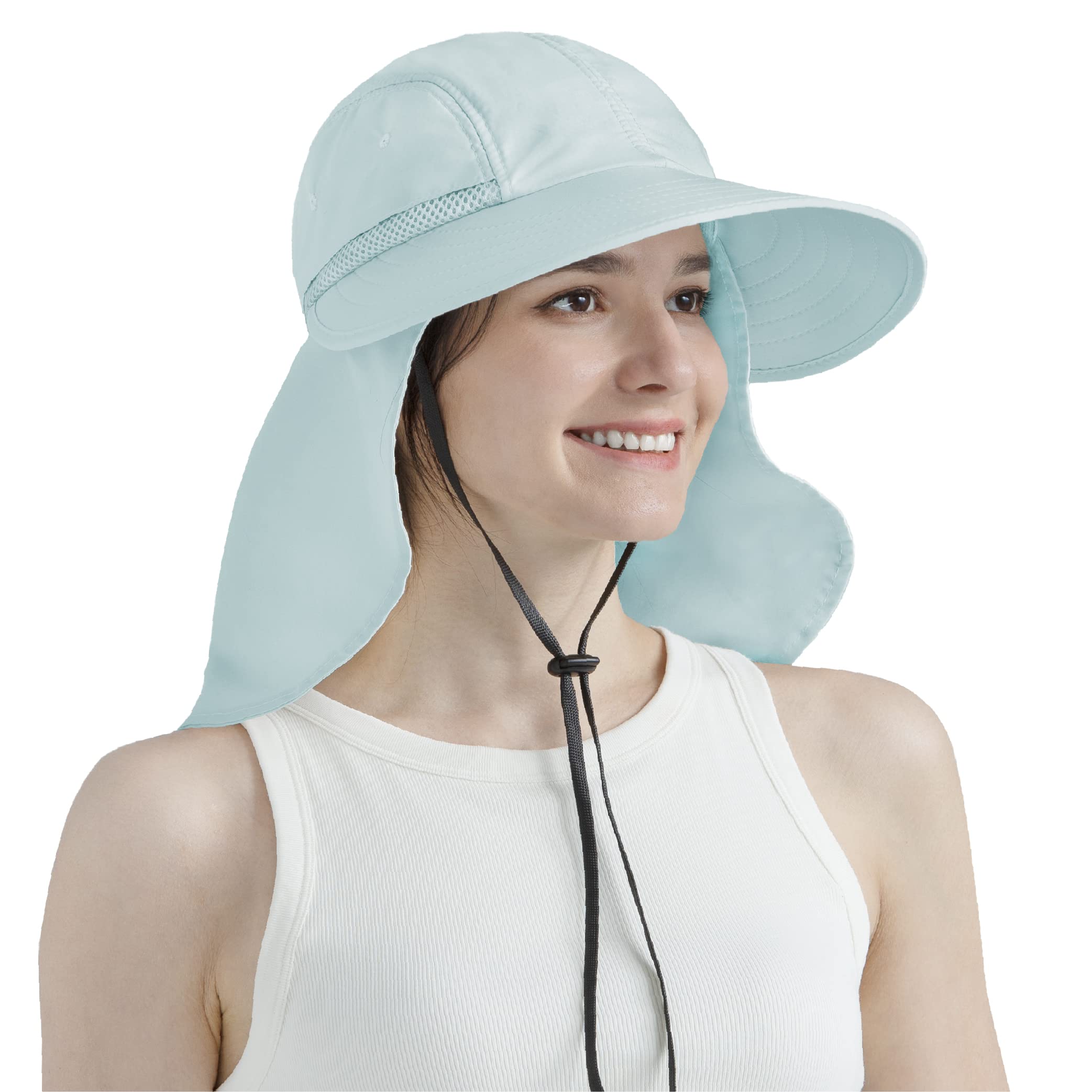 SUN CUBE quick-dry polyester resists stains for everyday outdoor use.