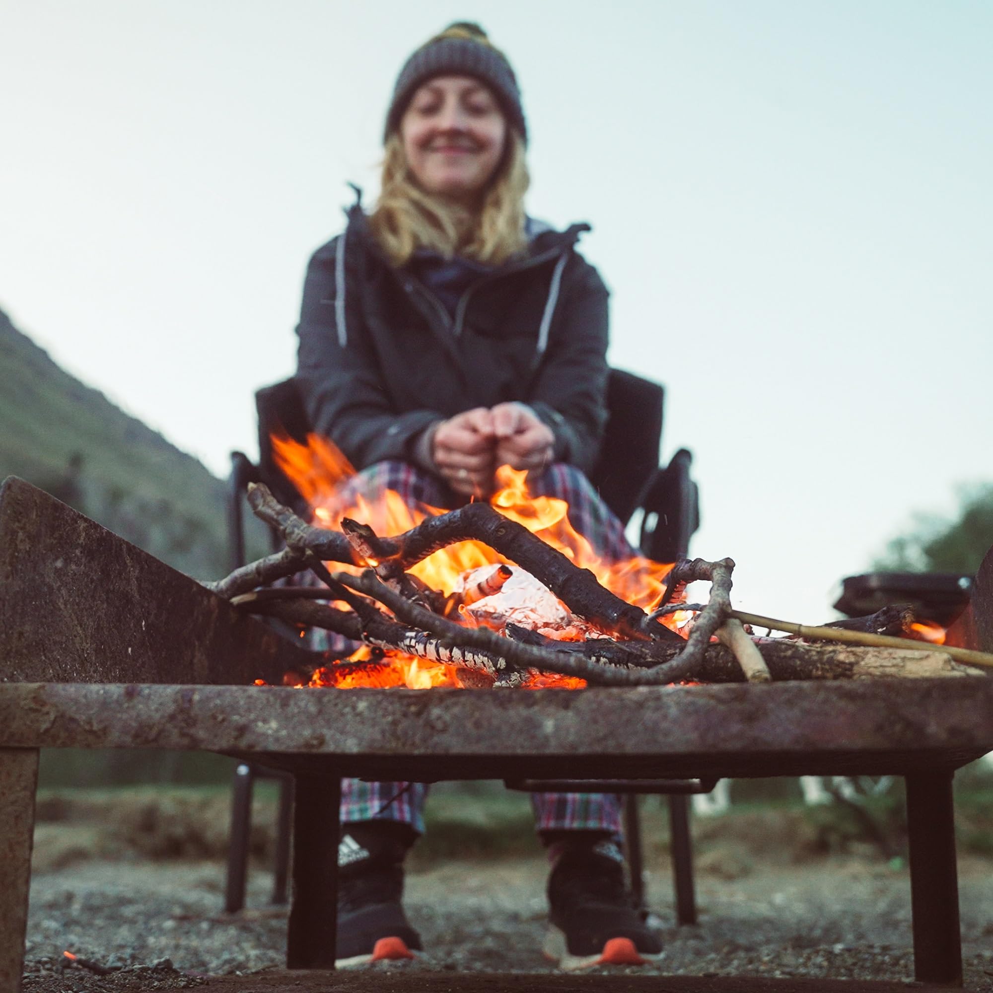SunnyFeel heated chair seat detail highlights durable padding for all-day comfort.