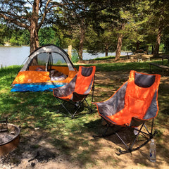 SunnyFeel side-pocket camping chair keeps sunglasses and phone within reach
