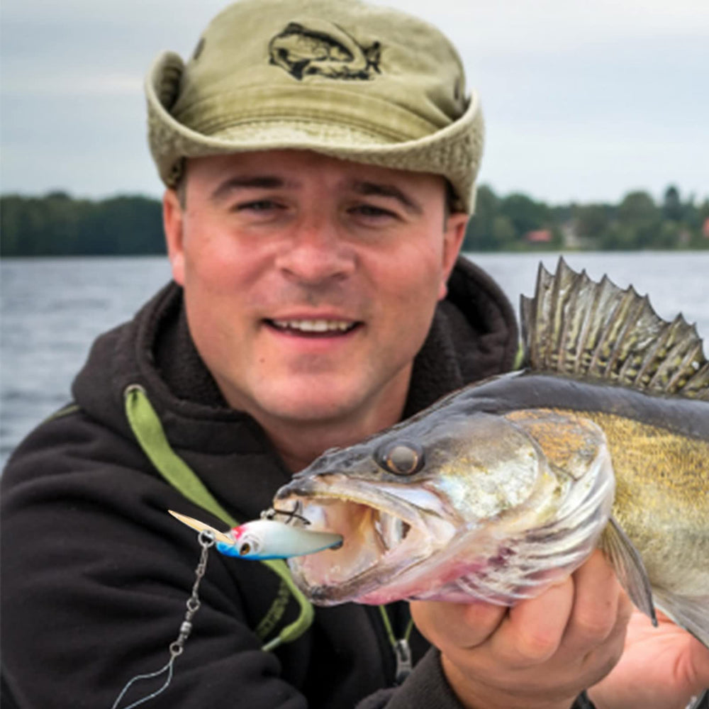 SUPERFINDINGS blades compatible with sea and river fishing setups for versatile lure use.