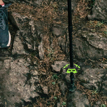 SUPVOX durable plastic construction for cold conditions and rugged trails.