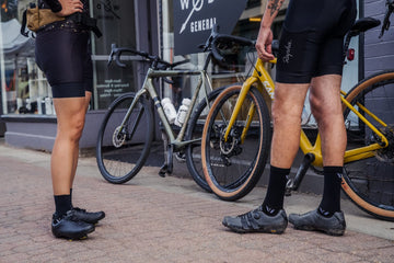 Swiftwick Aspire Seven with firm compression arch-band provides supported feet during rides.