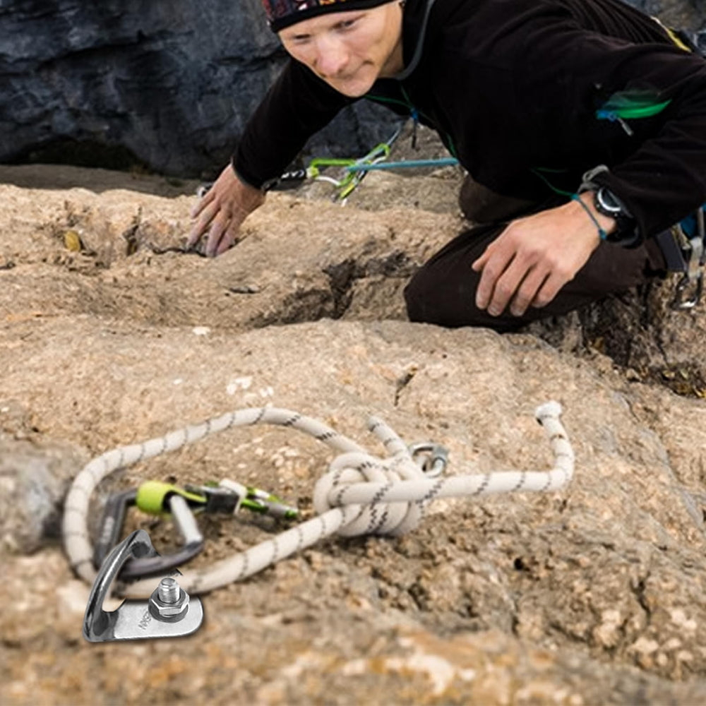 SYWAN heavy-duty stainless steel hangers withstand demanding outdoor use.