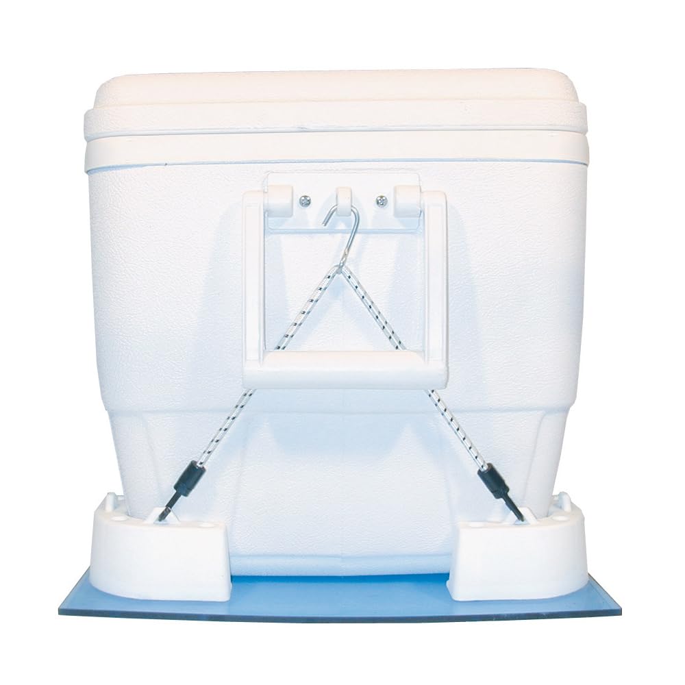 The T-H Marine CMK-1-DP flush-mount design supports tidy deck setup.