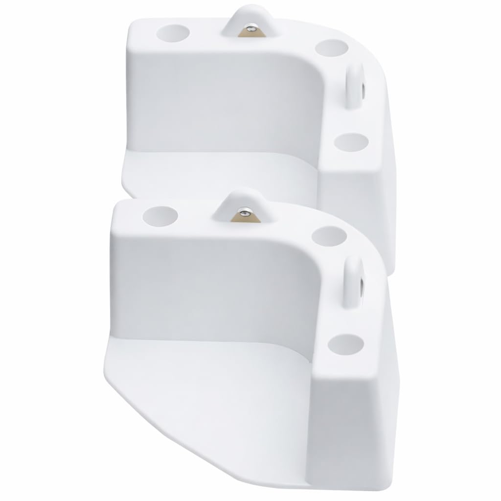 The T-H Marine CMK-1-DP hold-down straps secure the cooler with quick disconnect.