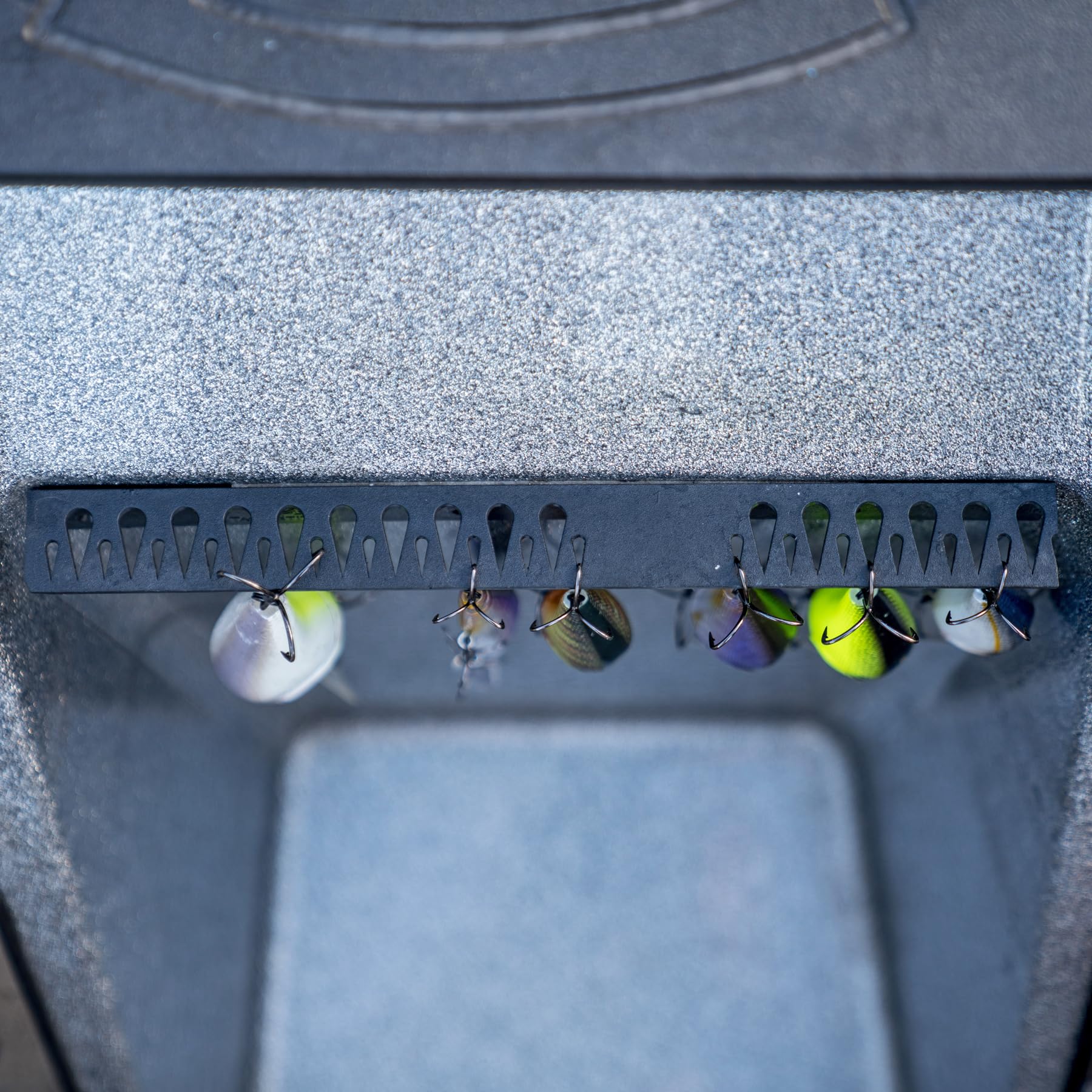 Holes layout showing 20 large and 22 small holes on the rack