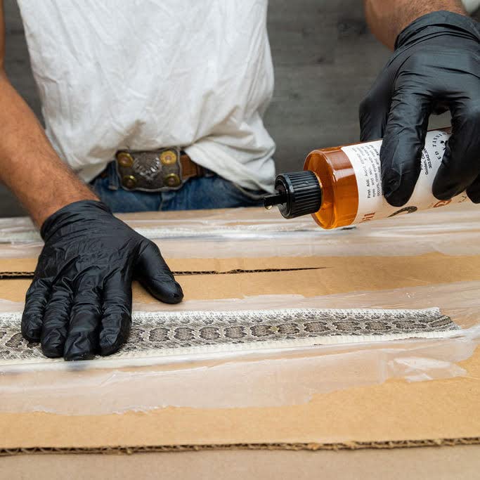 Tan-a-Snake Kit instruction guide keeps tanning steps simple and trustworthy.