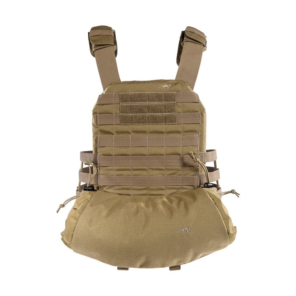 Elastic bungee closure on Tasmanian Tiger Tac Muff seals warmth