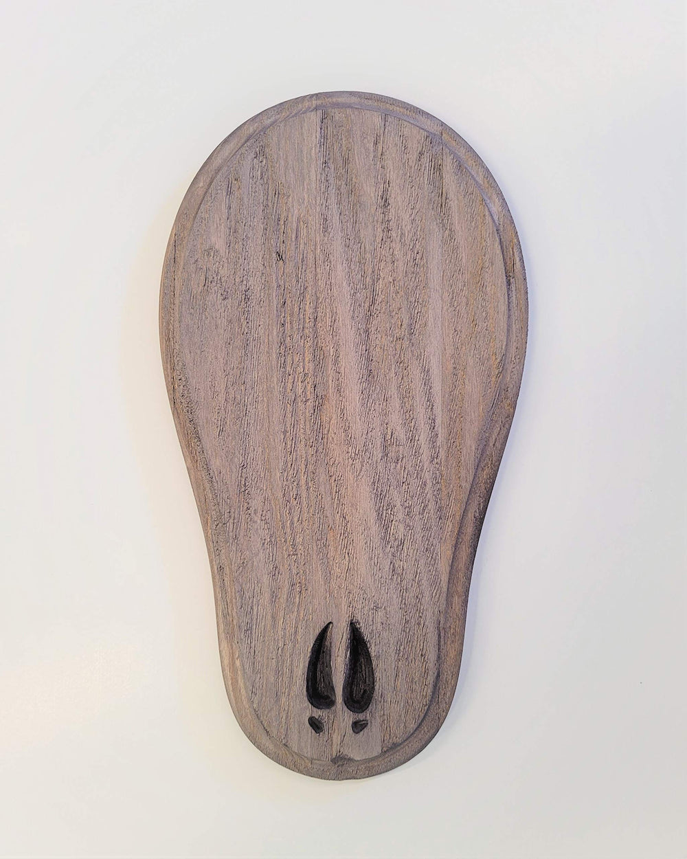 Taxidermists Woodshop TTW Weathered Wood Deer Track Mount close-up showing sturdy metal hanger for easy hanging