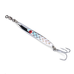 Tbest fishing lure with sequins and 3D eyes attracts game fish.