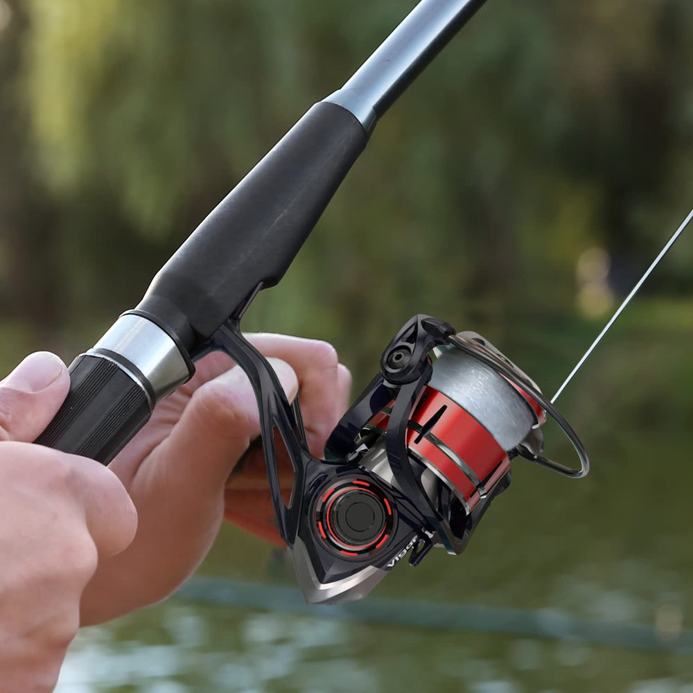 Tempo Expert Ultralight Spinning Reel 10+1 bearings closeup with silky retrieves