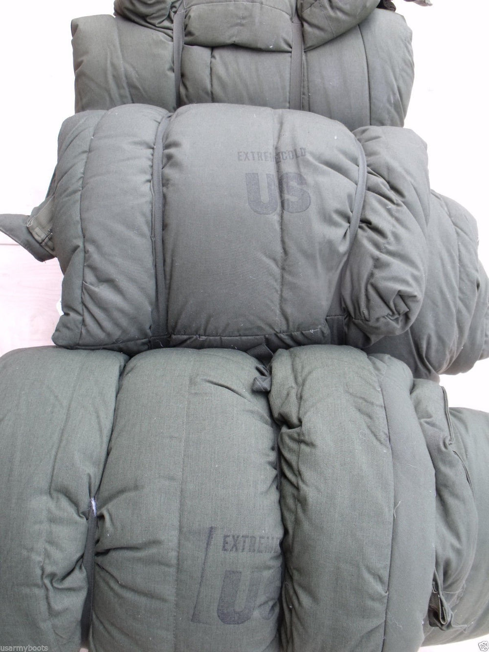 Tennier Gilette 84-inch length keeps feet covered in extreme cold.
