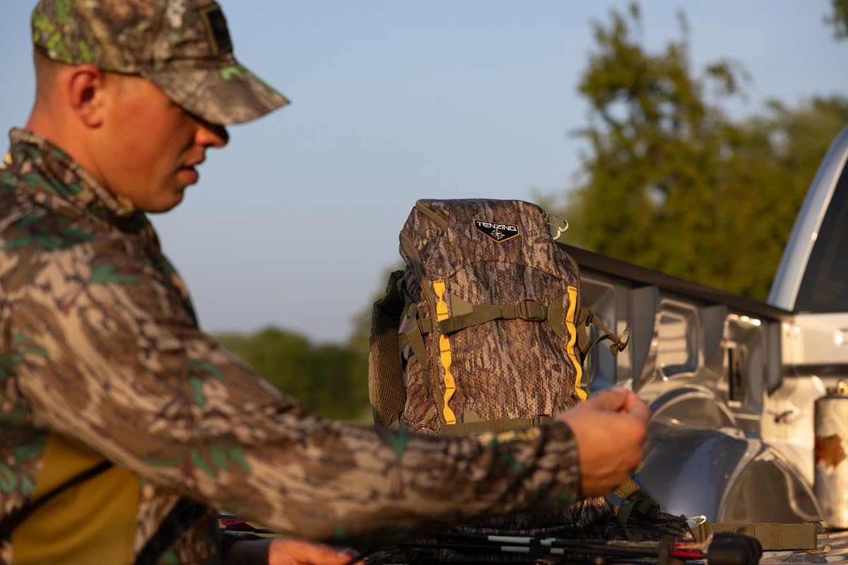 TENZING molded lumbar support and hip belt improve comfort during extended wear.