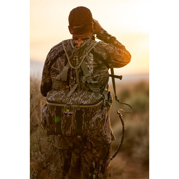 TENZING Hangtime side pockets for fast access to essentials