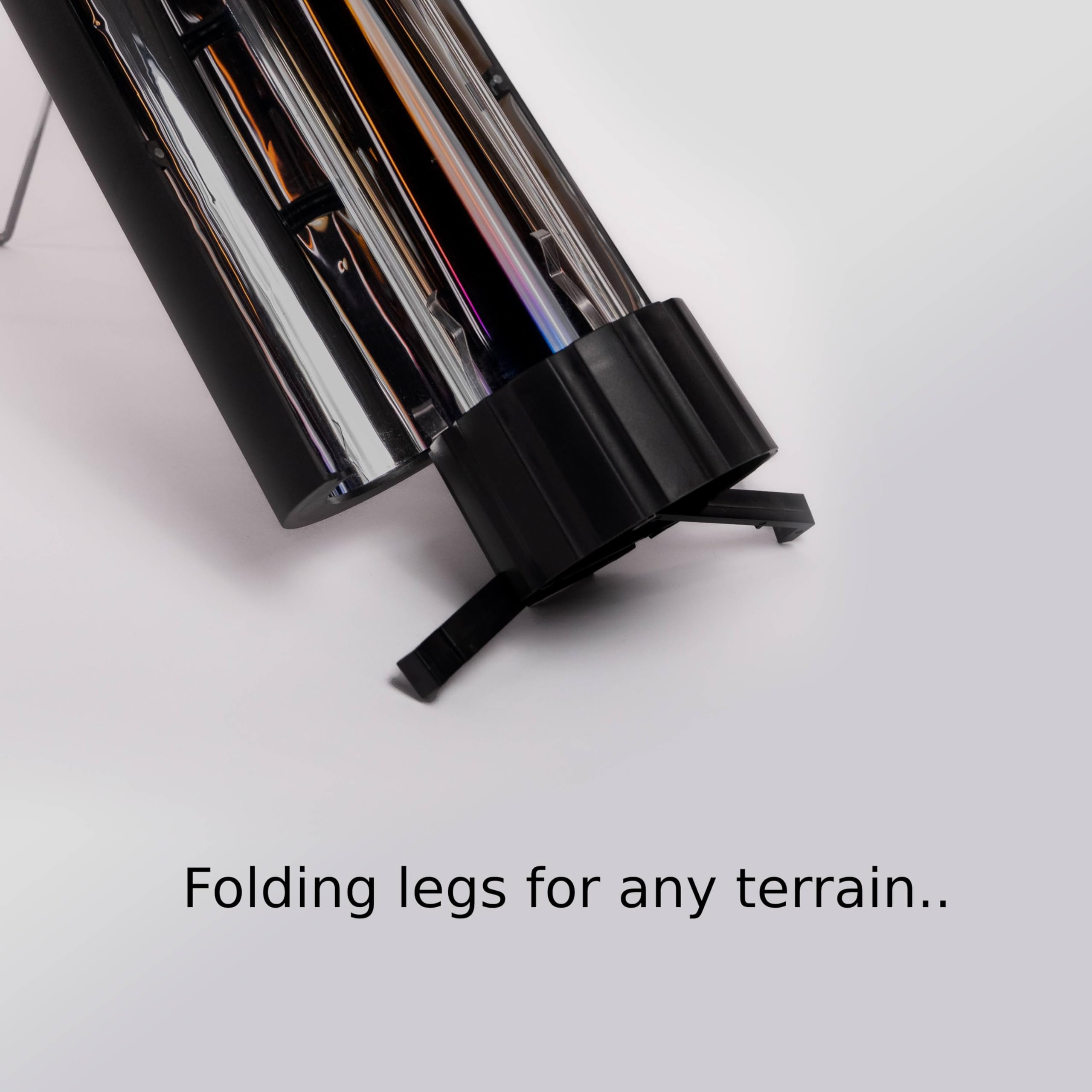Teragh Solar Kettle 2.0 lightweight with carrying handle for easy transport.