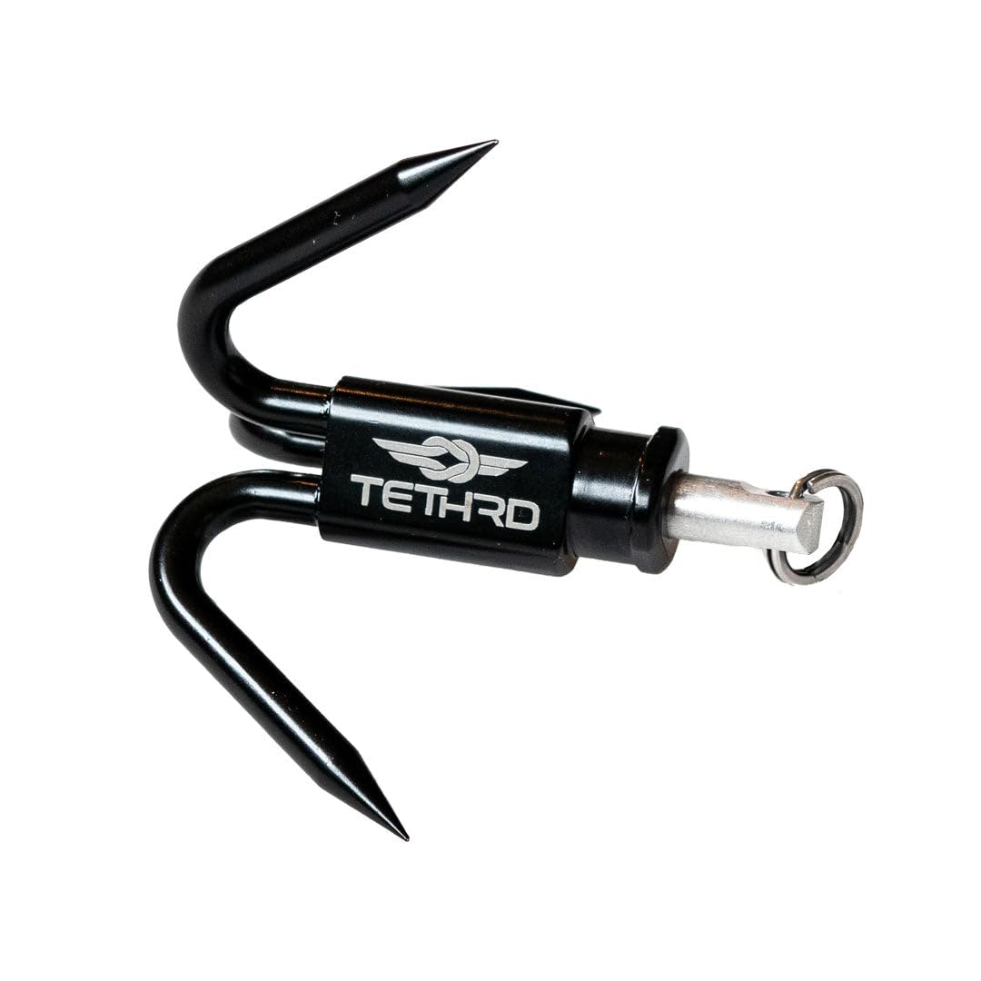 Tethrd Scorpion Gear Hook foldable design enables easy storage during saddle hunts.