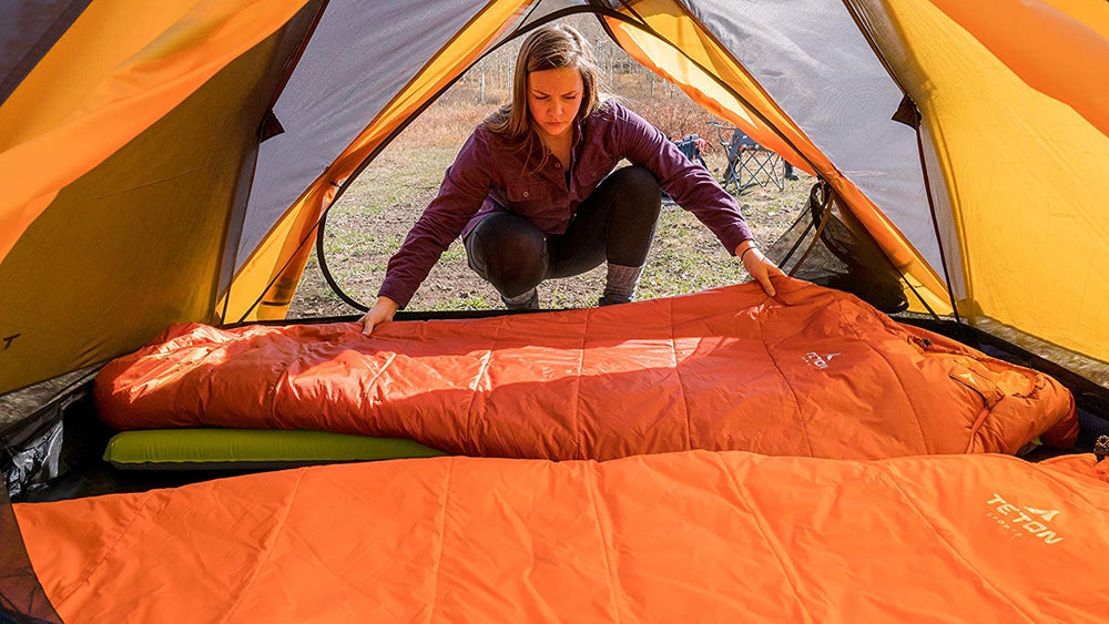 Lightweight design of the Altos-S enables easy packing for trails and campsites.