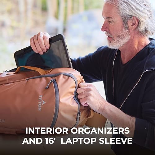 TETON Sports Nanda 16-inch laptop sleeve protected by heavy-duty zipper.