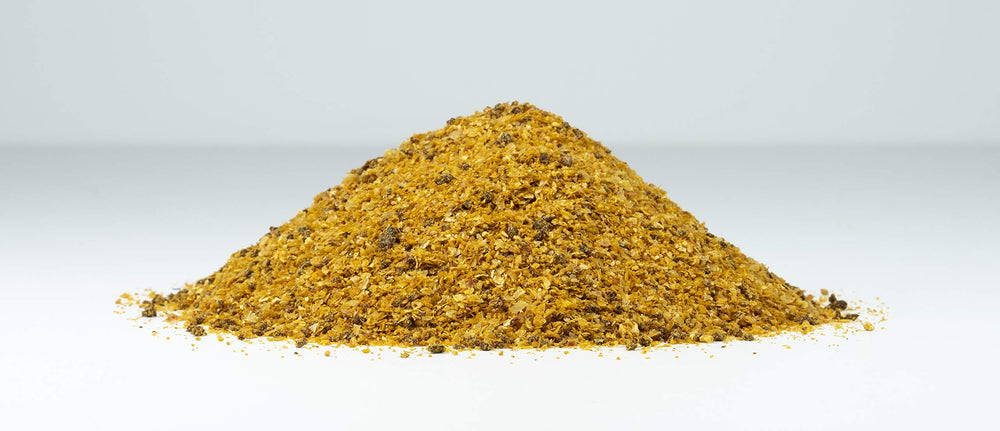 The Andersons Moonshine Gold Roasted aroma attracts deer at dawn or dusk.