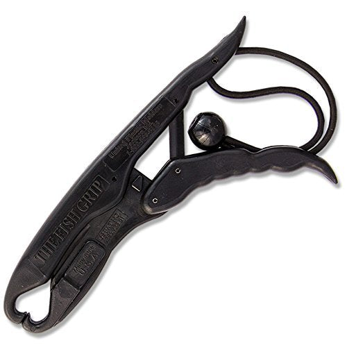 The Fish Grip Black with over-center locking securely grips fish lips for easier handling.