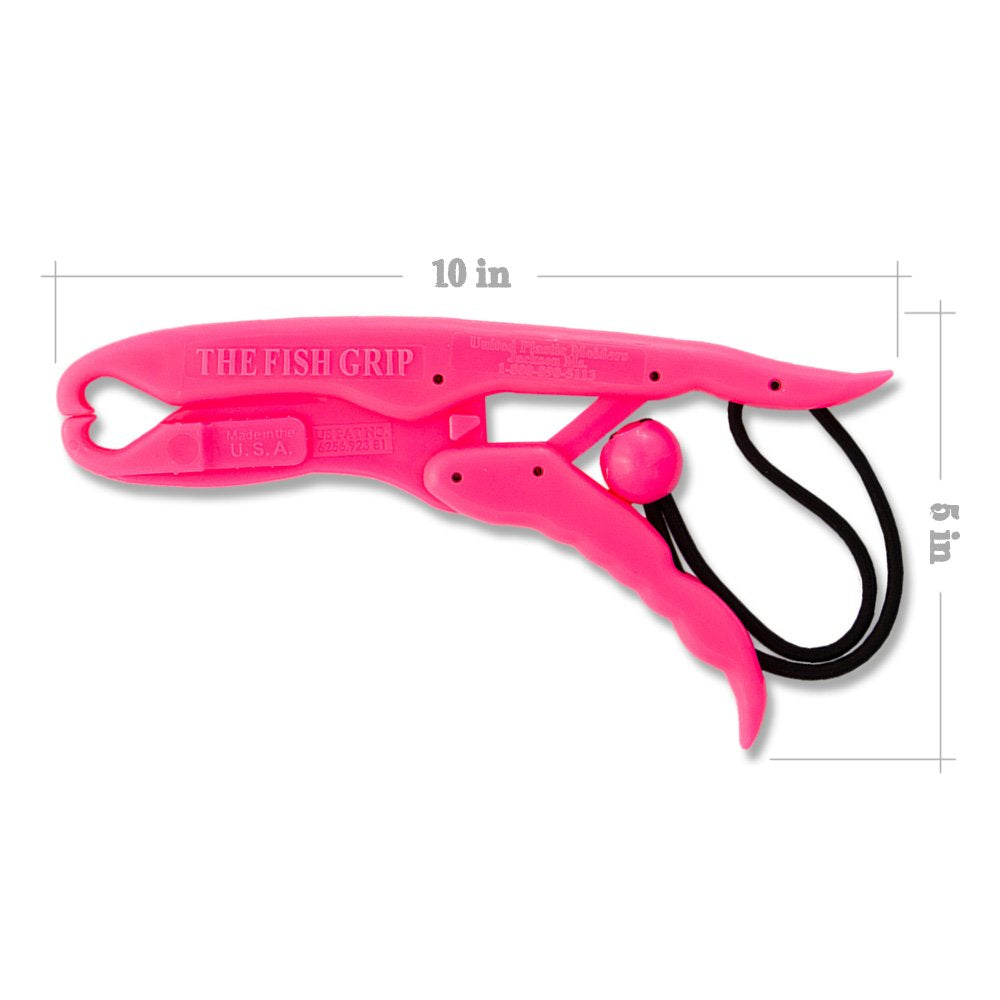 The Fish Grip PK demonstrates teeth-safe grip for handling sharp-toothed fish.