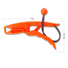 The Fish Grip jaw design securely holds the fish lip for controlled handling