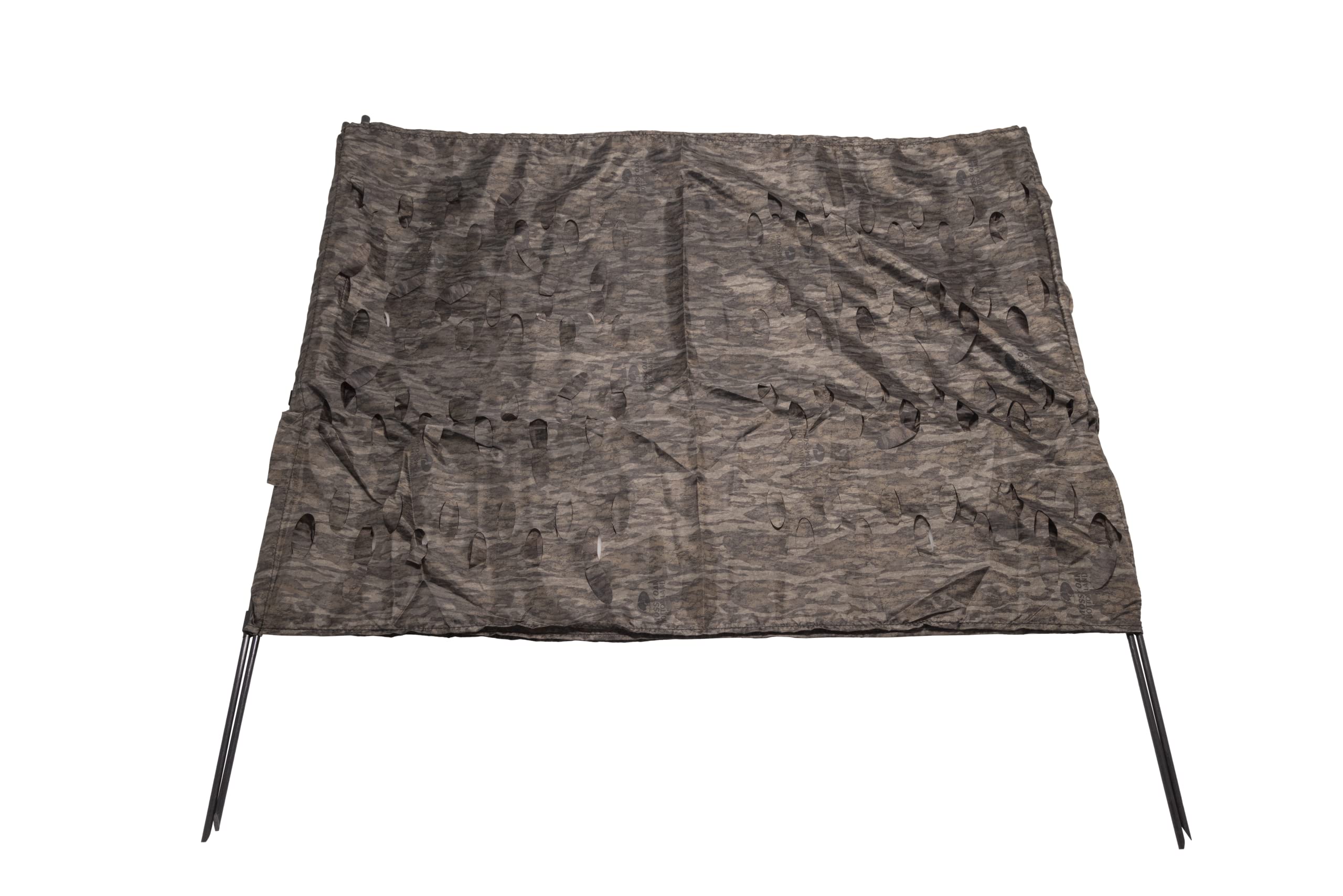 The Grind Knee Blind conceals two hunters for stealthy field moves.