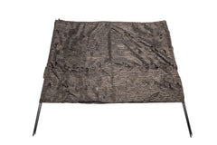 The Grind Knee Blind conceals two hunters for stealthy field moves.