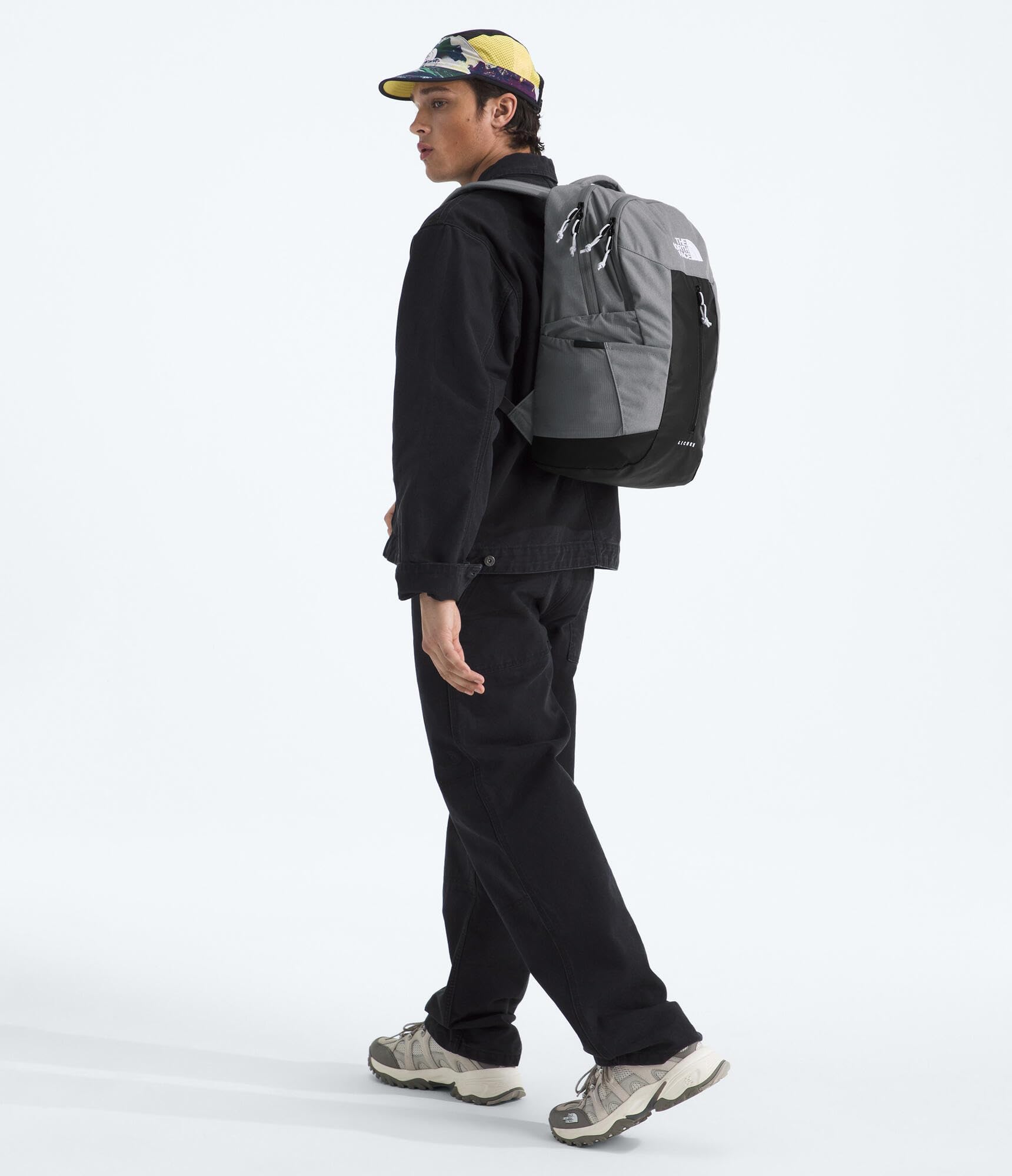 The North Face Lichen Daypack is ideal for commuting, school, and weekend trips.