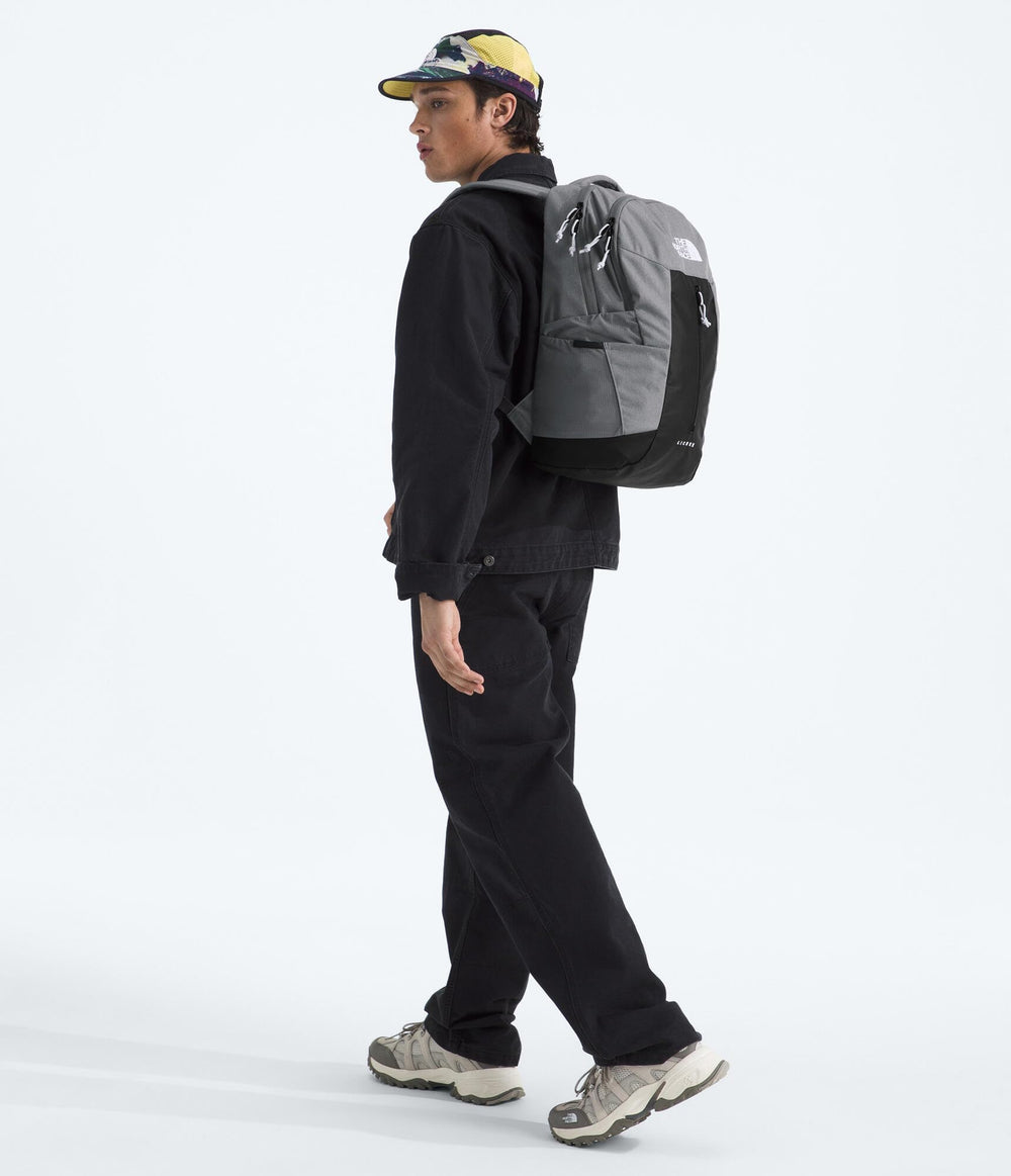 The North Face Lichen Daypack is ideal for commuting, school, and weekend trips.