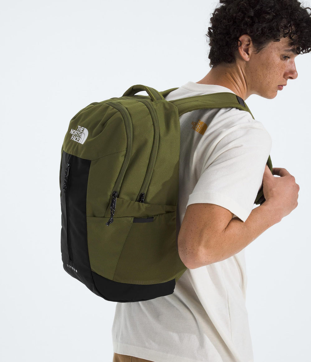 The North Face Lichen Daypack FlexVent back panel delivers all-day comfort.