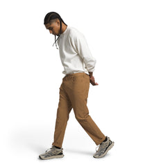 The North Face Sprag 5-Pocket Pant side pocket detail highlights rugged utility for hiking and daily wear.