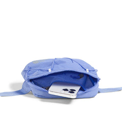 The North Face Terra Lumbar 1L adjustable waist strap for a comfortable fit.