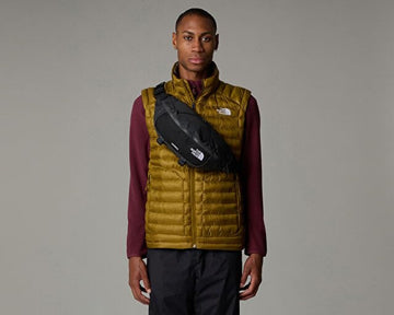 The North Face Terra Lumbar Hip Pack exterior highlights secure pockets and weather-resistant finish.