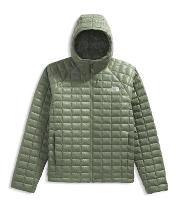 The North Face Thermoball Hooded Jacket regular-fit supports unrestricted movement.