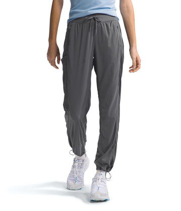 The North Face Aphrodite Motion Pant moisture-wicking fabric keeps you dry during workouts