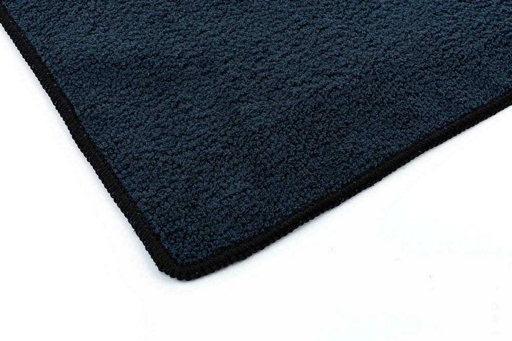 The Rag Company microfiber spa towel midnight close-up weave highlights plush 80/20 terry.
