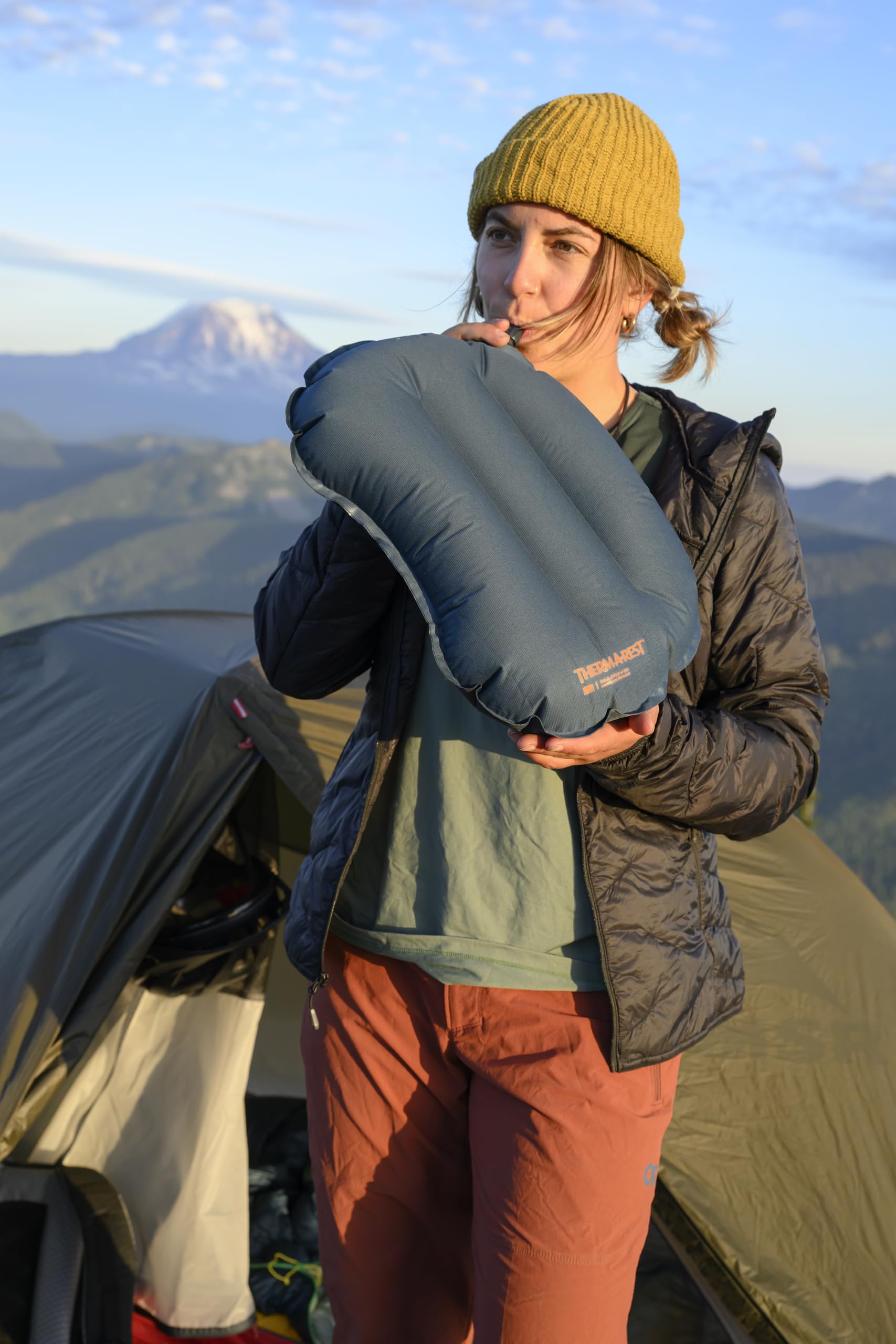 Therm-a-Rest Air Head Lite PFAS-free DWR keeps gear dry on damp trips.
