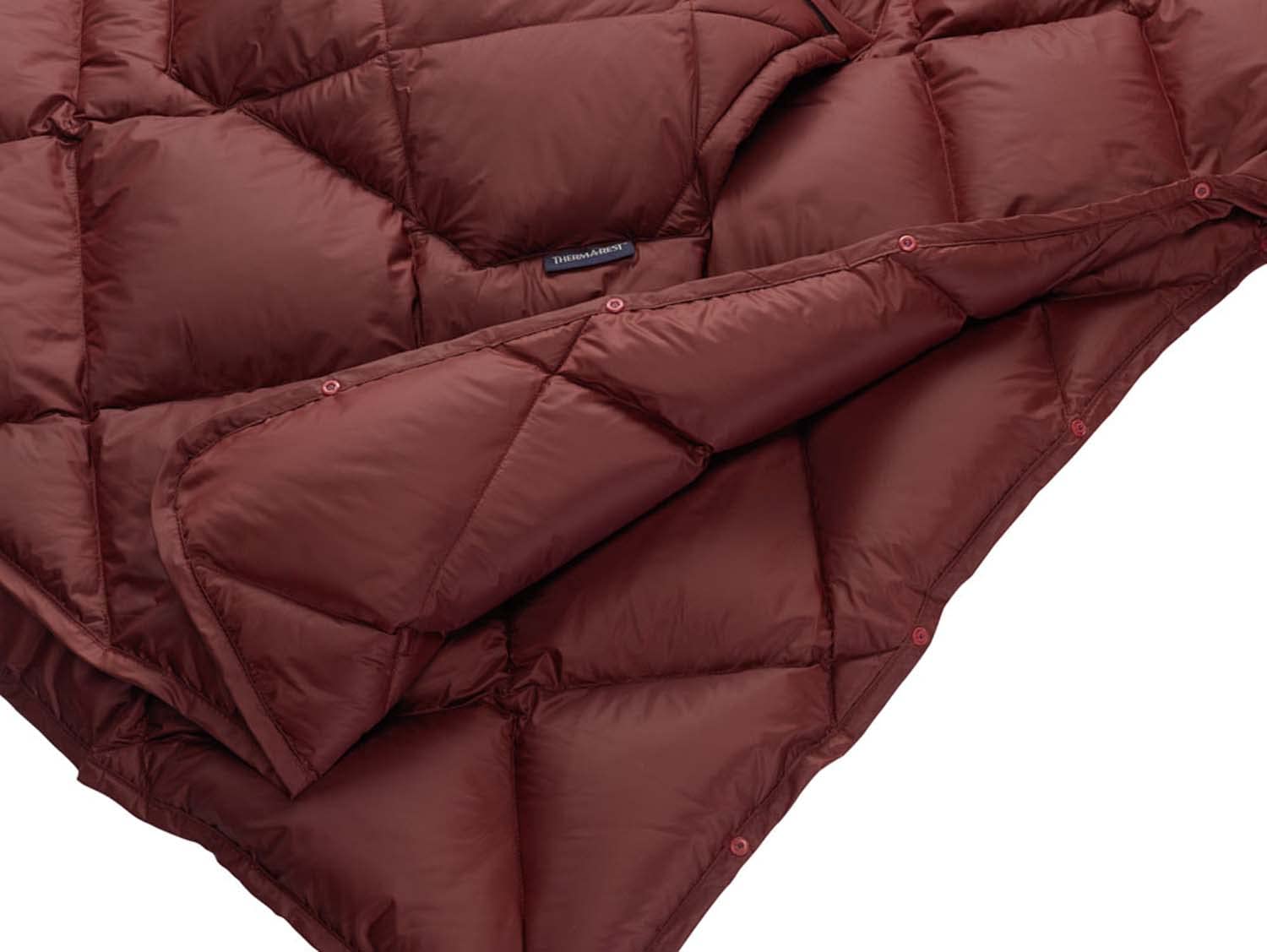 Insulation detail of Therm-a-Rest Honcho Poncho Down highlighting 650-fill down warmth