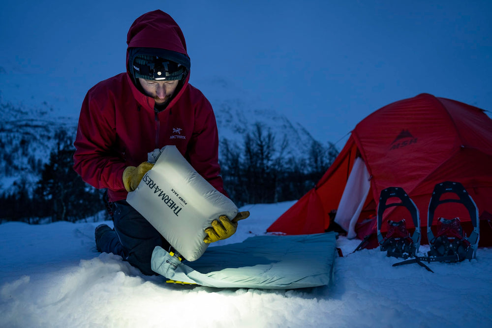 Therm-a-Rest NeoAir XTherm NXT MAX Regular Wide inflated for alpine comfort and warmth