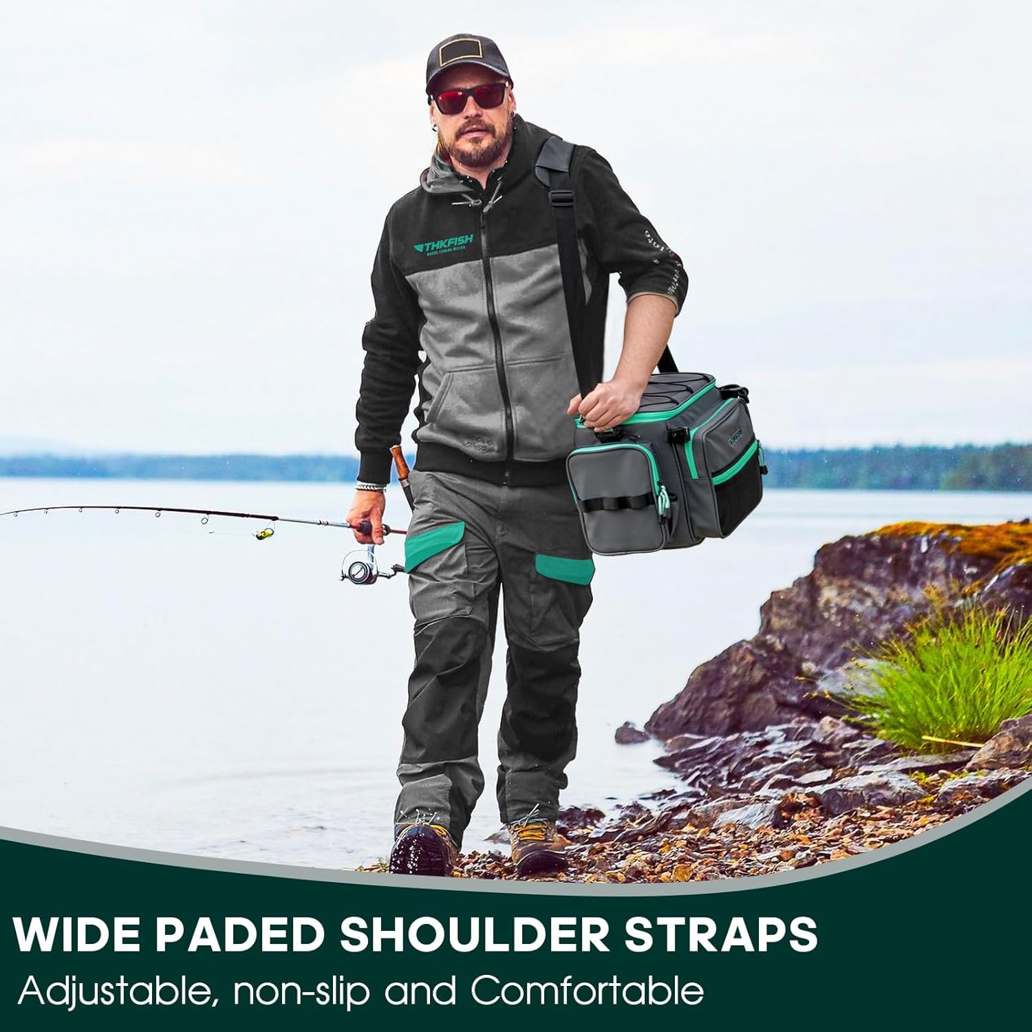 Padded shoulder straps of THKFISH tackle bag