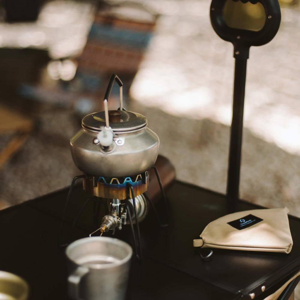Thous Winds kettle induction-compatible design supports versatile heating.