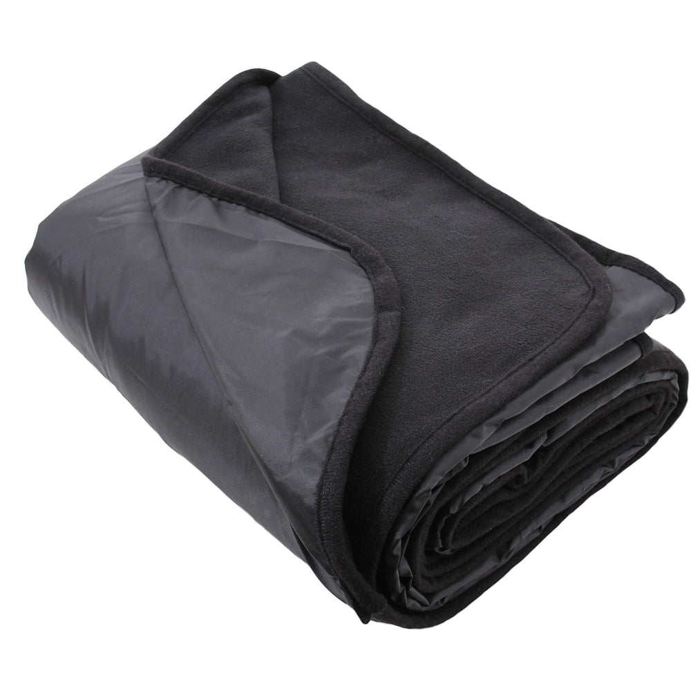Threadart plush 260g fleece blanket close-up highlighting warmth and comfort