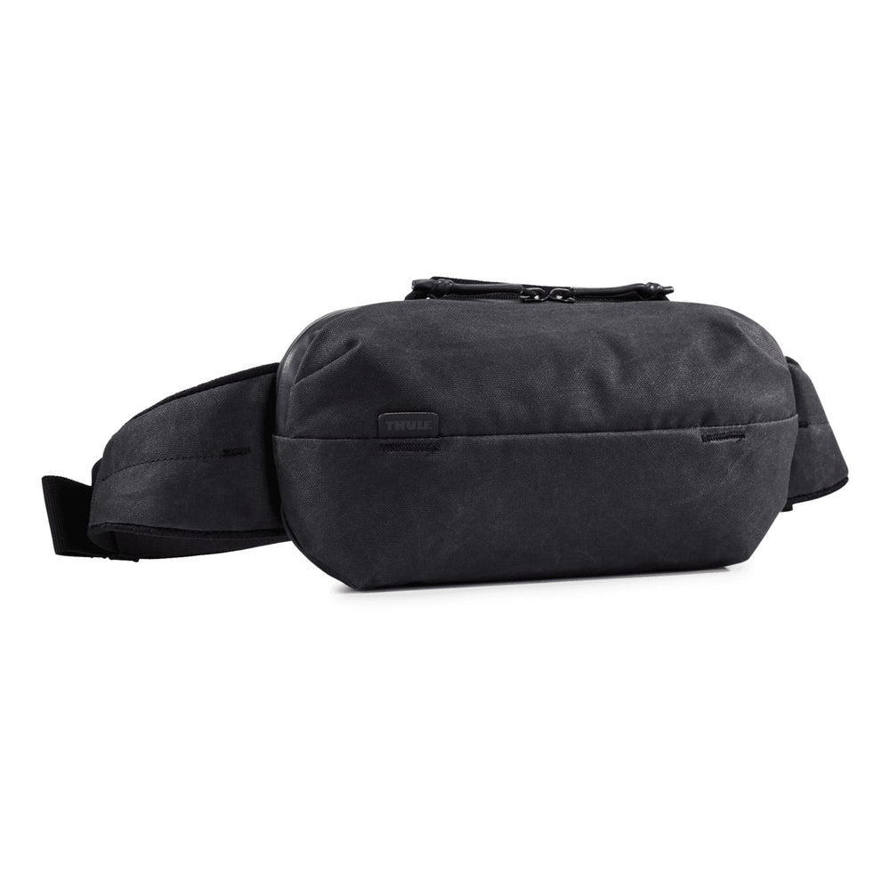 Thule Aion Sling Bag black with metal closure for quick access